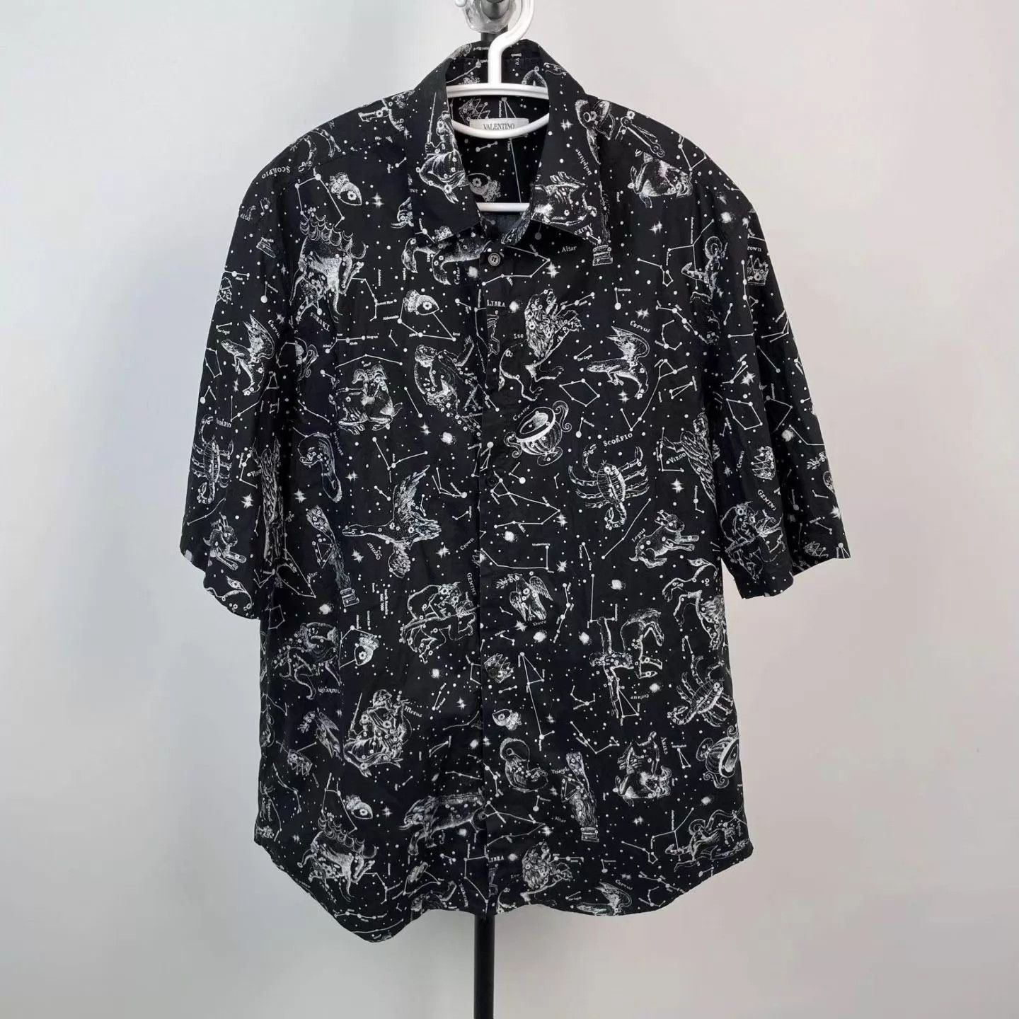 Valentino Valentino Printed Shirt 38 Size US S / EU 44-46 / 1 - 1 Thumbnail
