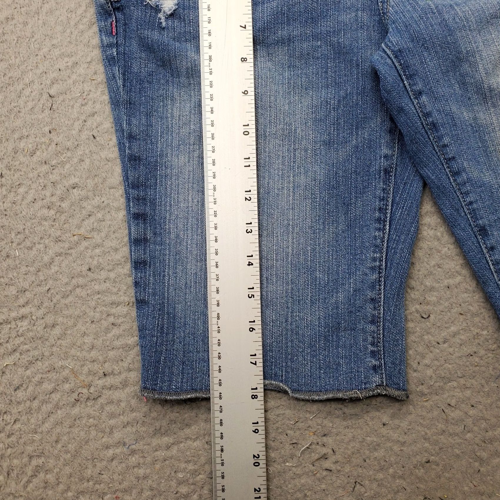 Vintage Aéropostale Bermuda Shorts Womens 12 Blue Denim Faded Distressed Raw Hem Size 34" / US 12 / IT 48 - 4 Thumbnail