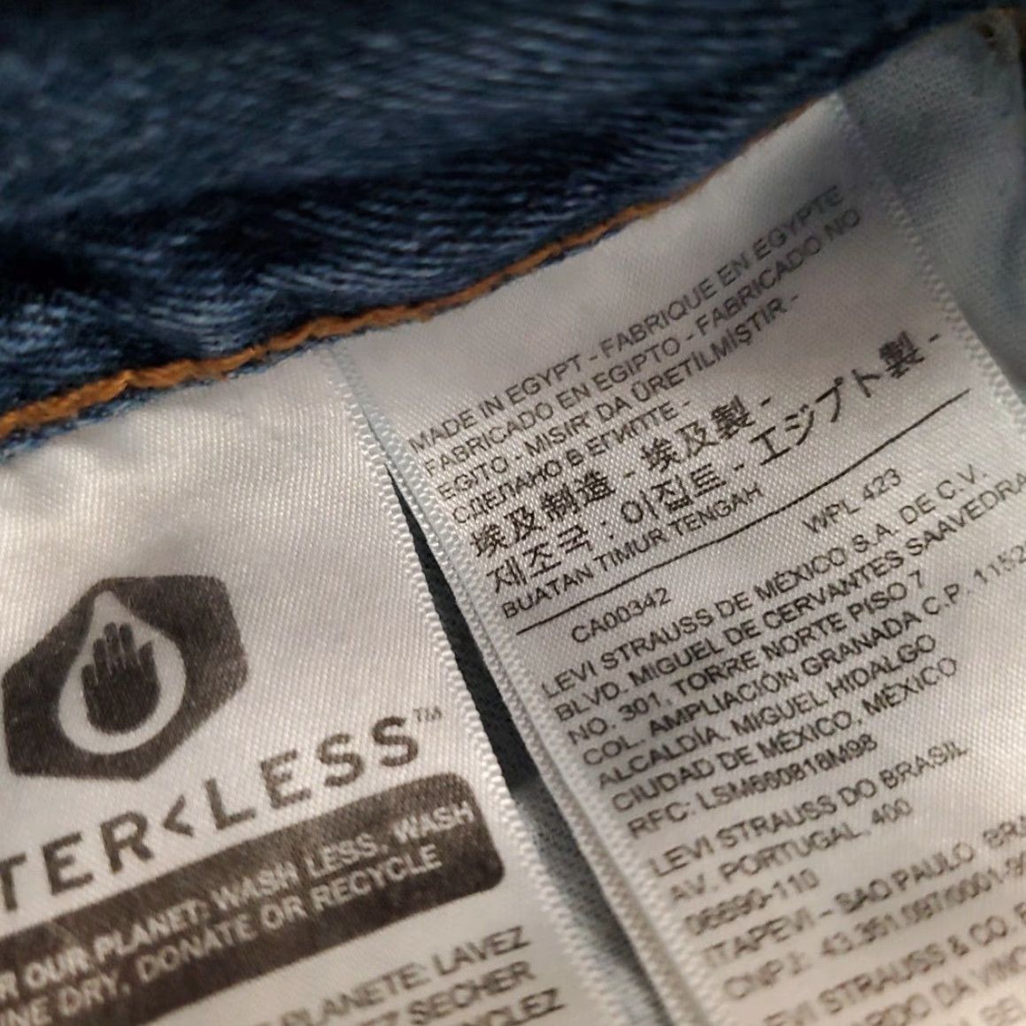 Vintage Levis 501 Jeans Mens 36x30 Blue Denim Original Button Fly Pants Casual Pants Size US 36 / EU 52 - 4 Thumbnail