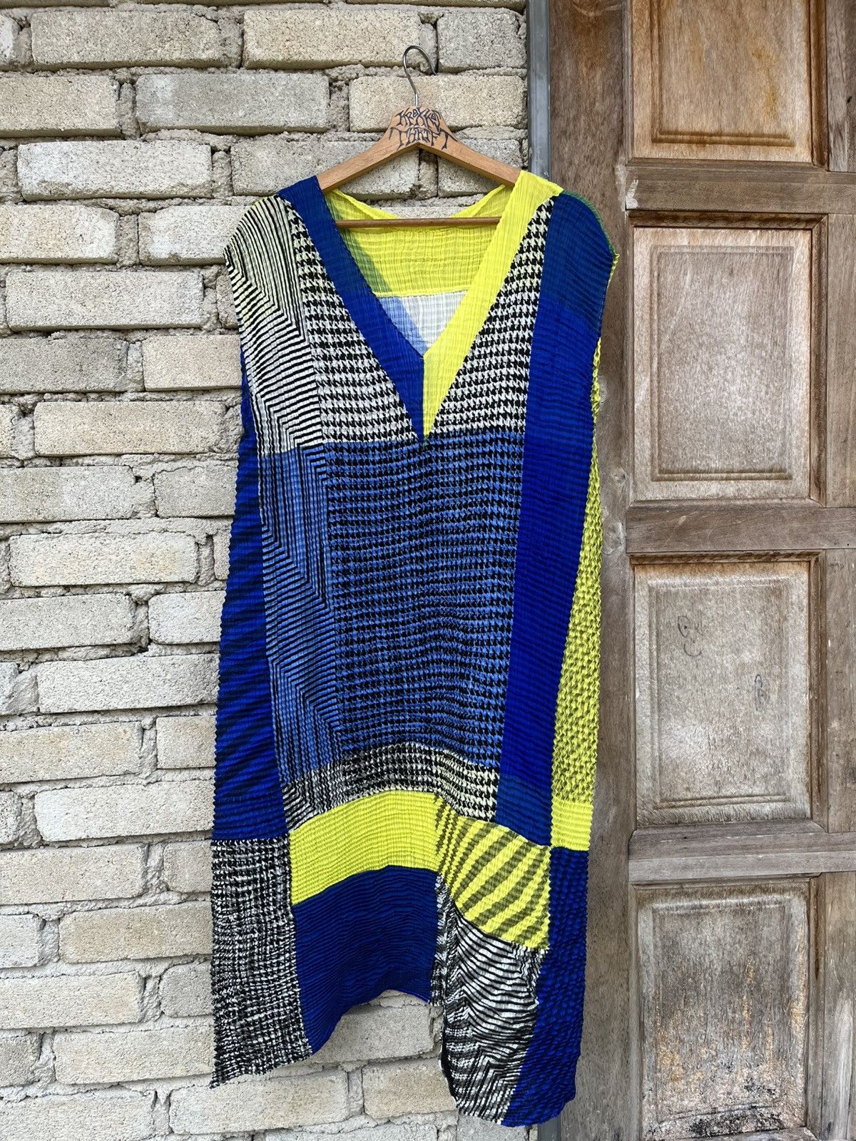 Pleats Please Issey Miyake Pleats Please issey miyake wrinkle multicolour dress japan Size ONE SIZE - 3 Thumbnail