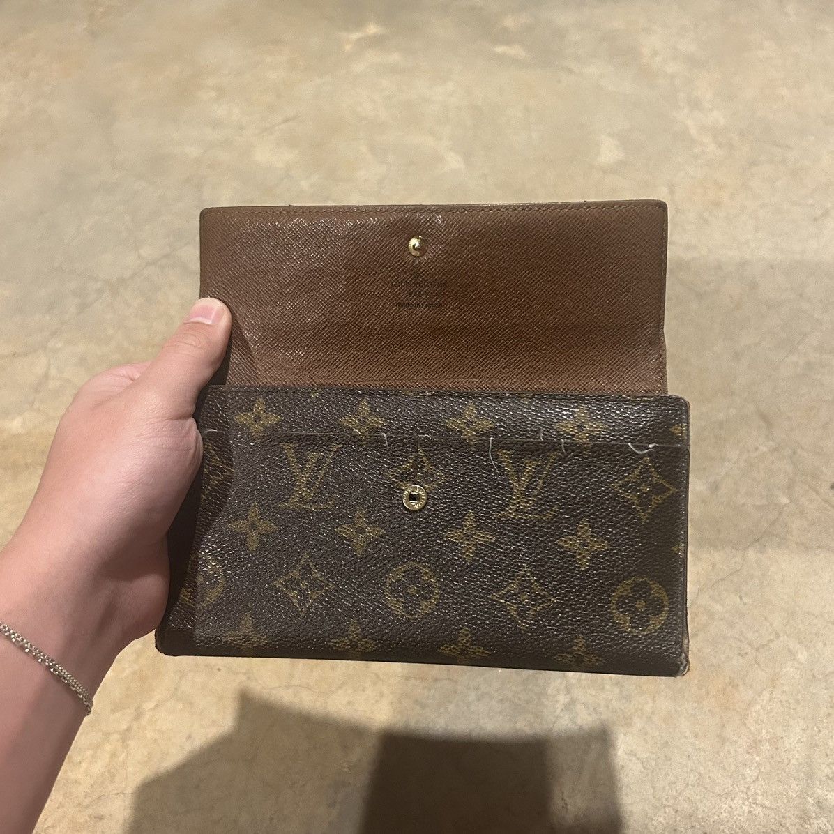Designer × Louis Vuitton × Vintage Vintage Louis Vuitton LV Monogram Sarah Trifold Long Wallet Size ONE SIZE - 9 Thumbnail