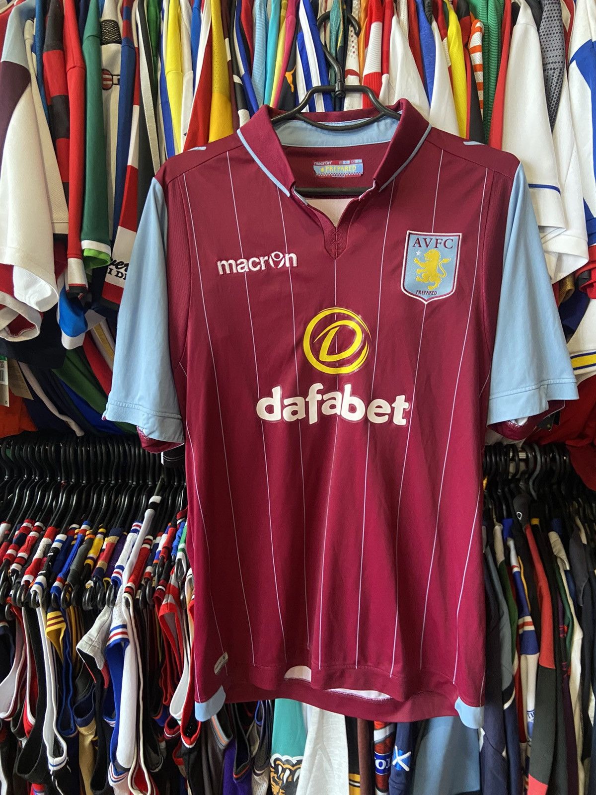 Macron 2015/16 Macron Aston Villa Home Soccer Jersey Men’s Size XL Size US XL / EU 56 / 4 - 2 Thumbnail