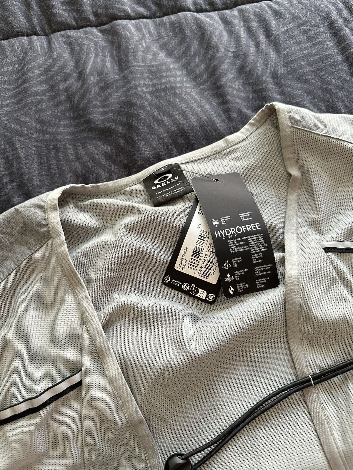 Oakley Oakley Latitude Flight Vest Poncho – Cement Size US M / EU 48-50 / 2 - 10 Thumbnail