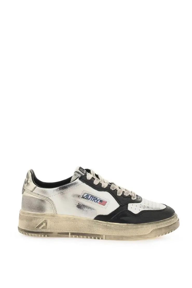image of Autry O1S22I1N0324 Super Vintage Sneakers In White/black, Women's (Size 8)