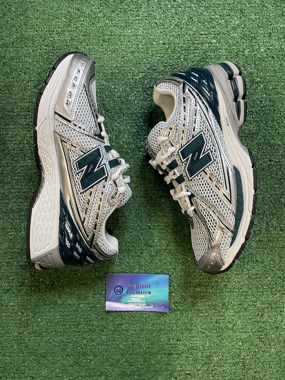 New Balance New Balance 1906R silver metallic deep ocean Size US 7 / EU 40 - 3 Thumbnail