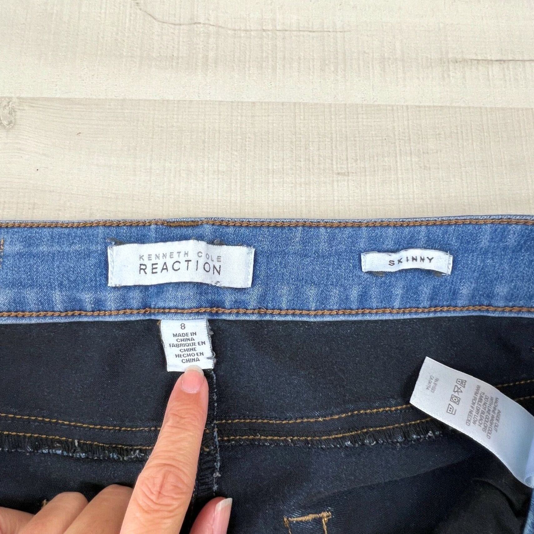 Kenneth Cole Kenneth Cole Reaction Womens Skinny Jeans Blue Medium Wash Mid Rise Stretch Size 8 Size 30" / US 8 / IT 44 - 4 Thumbnail