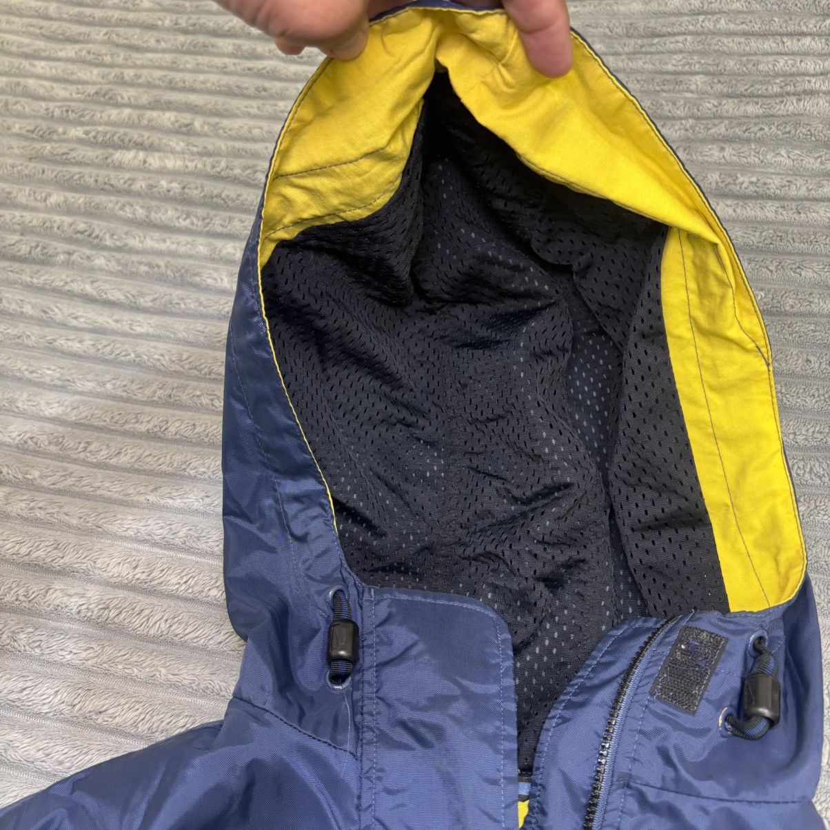 Nike Vintage 90s Nike Jacket Blue & Yellow hooded Nike Jacket Size US L / EU 52-54 / 3 - 13 Thumbnail
