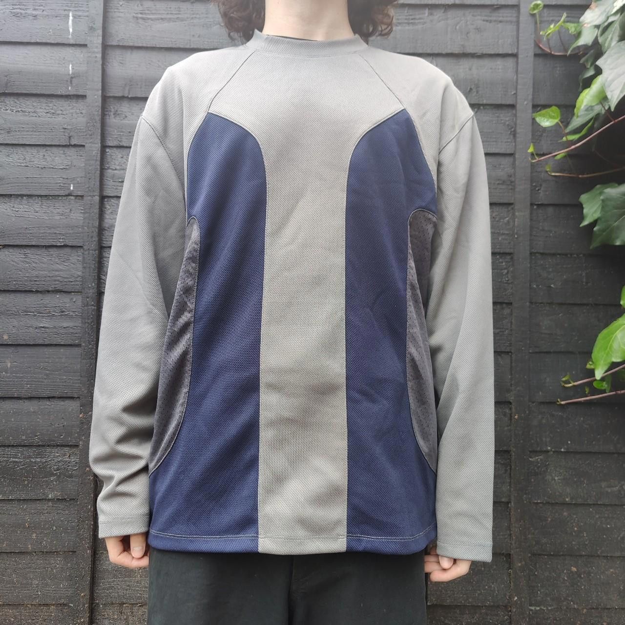 7440371 Grey/Navy Panelled Longsleeve Sweatshirt