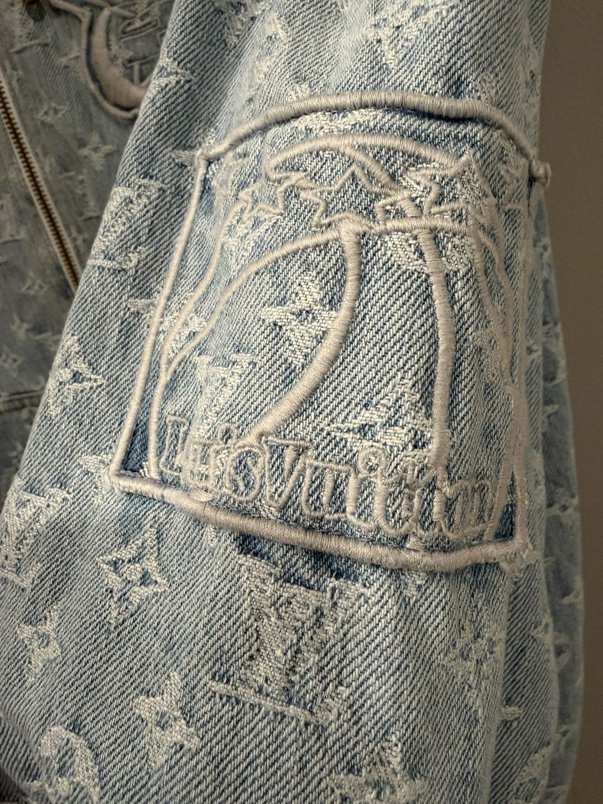 Louis Vuitton × NBA Louis Vuitton x NBA Denim Zip Up Jacket Size US M / EU 48-50 / 2 - 6 Thumbnail