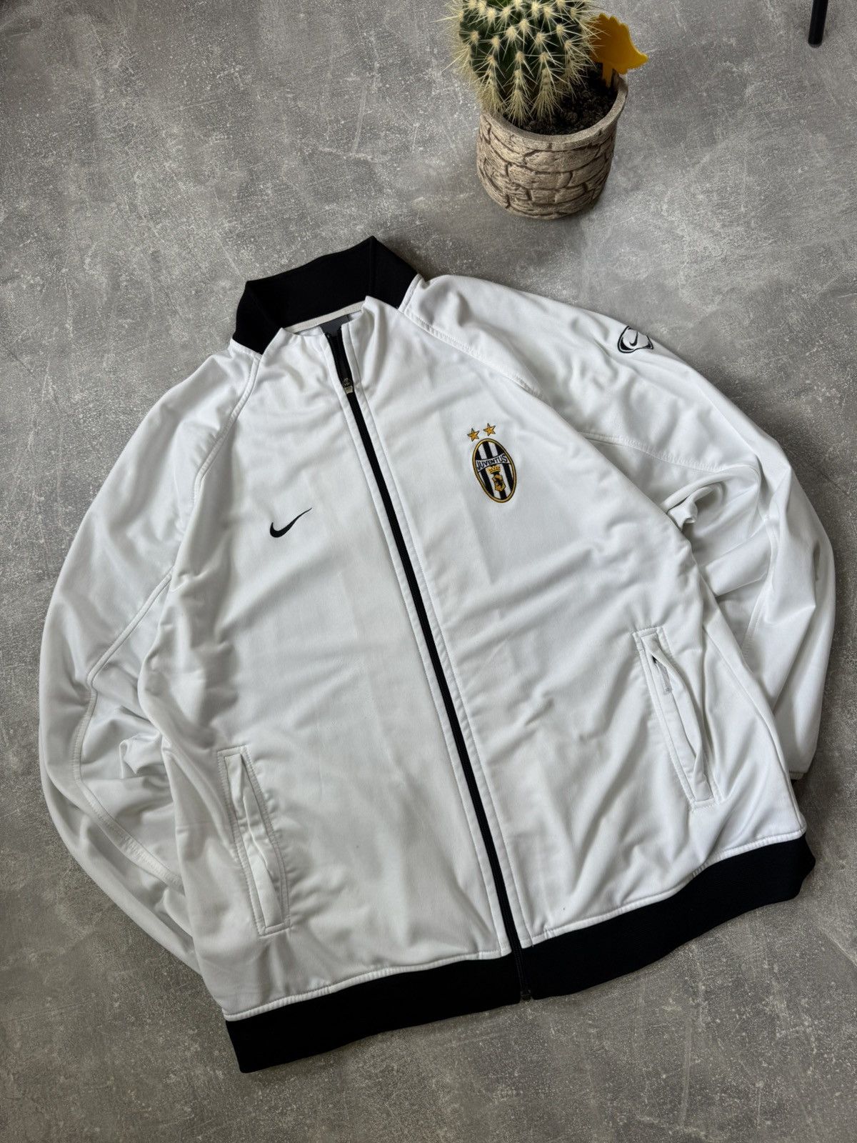 Vintage Vintage Nike Juventus Soccer Zip Light Suit Jacket Y2K Drill Size US XL / EU 56 / 4 - 3 Thumbnail