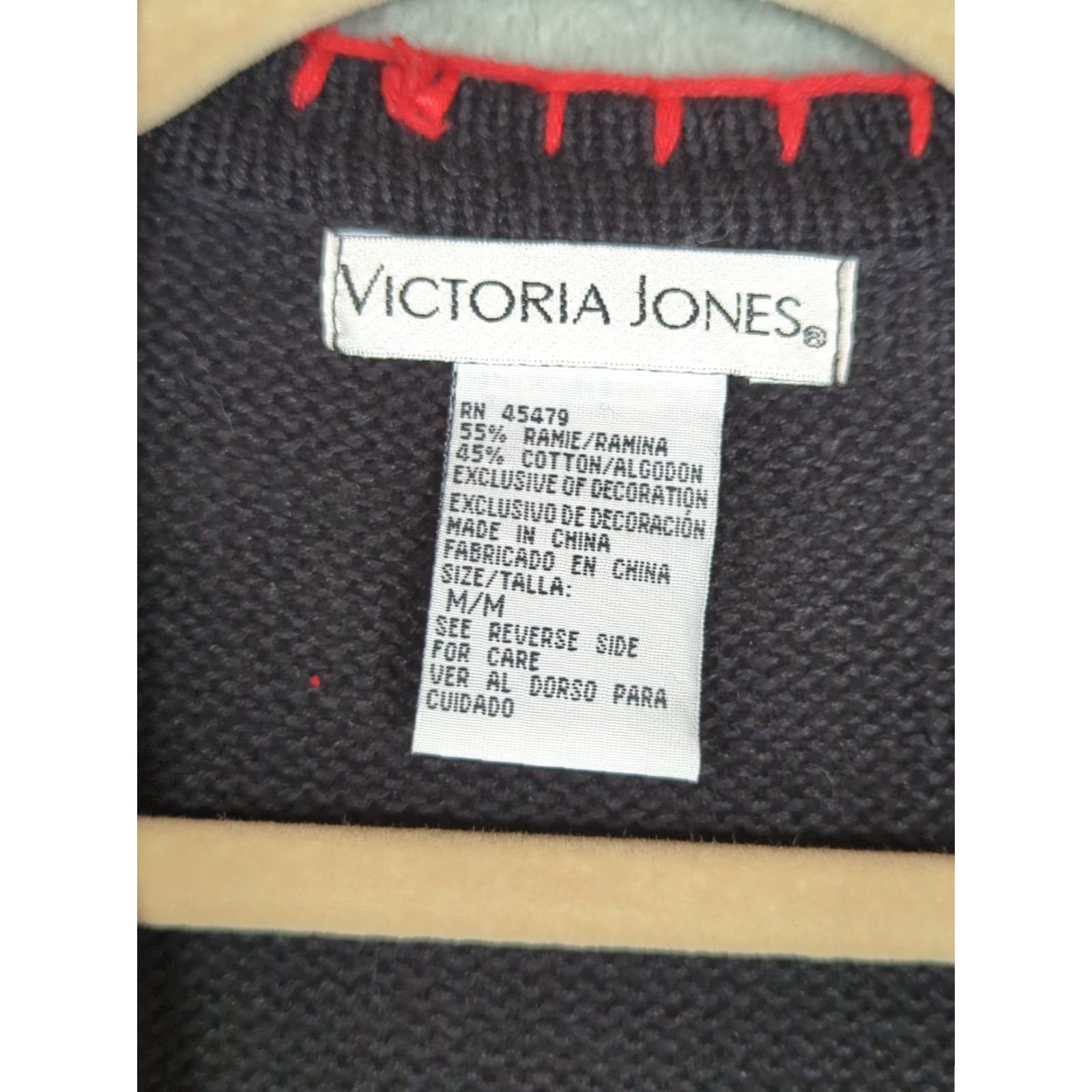 Vintage VINTAGE Victoria Jones Sweater Vest Women's M Sleeveless V-Neck Christmas Poinsettias Floral Embroidered Knit Black 90s Hipster Retro School USA Size M / US 6-8 / IT 42-44 - 4 Thumbnail