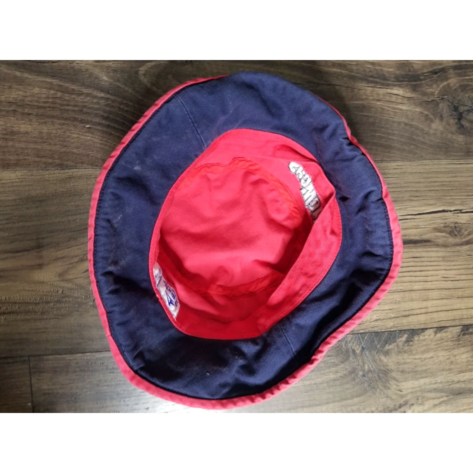 Vintage VINTAGE SeaWorld Bucket Hat Unisex Adult One Size Embroidered Sun Cap Red Blue Logo Size ONE SIZE - 2 Thumbnail