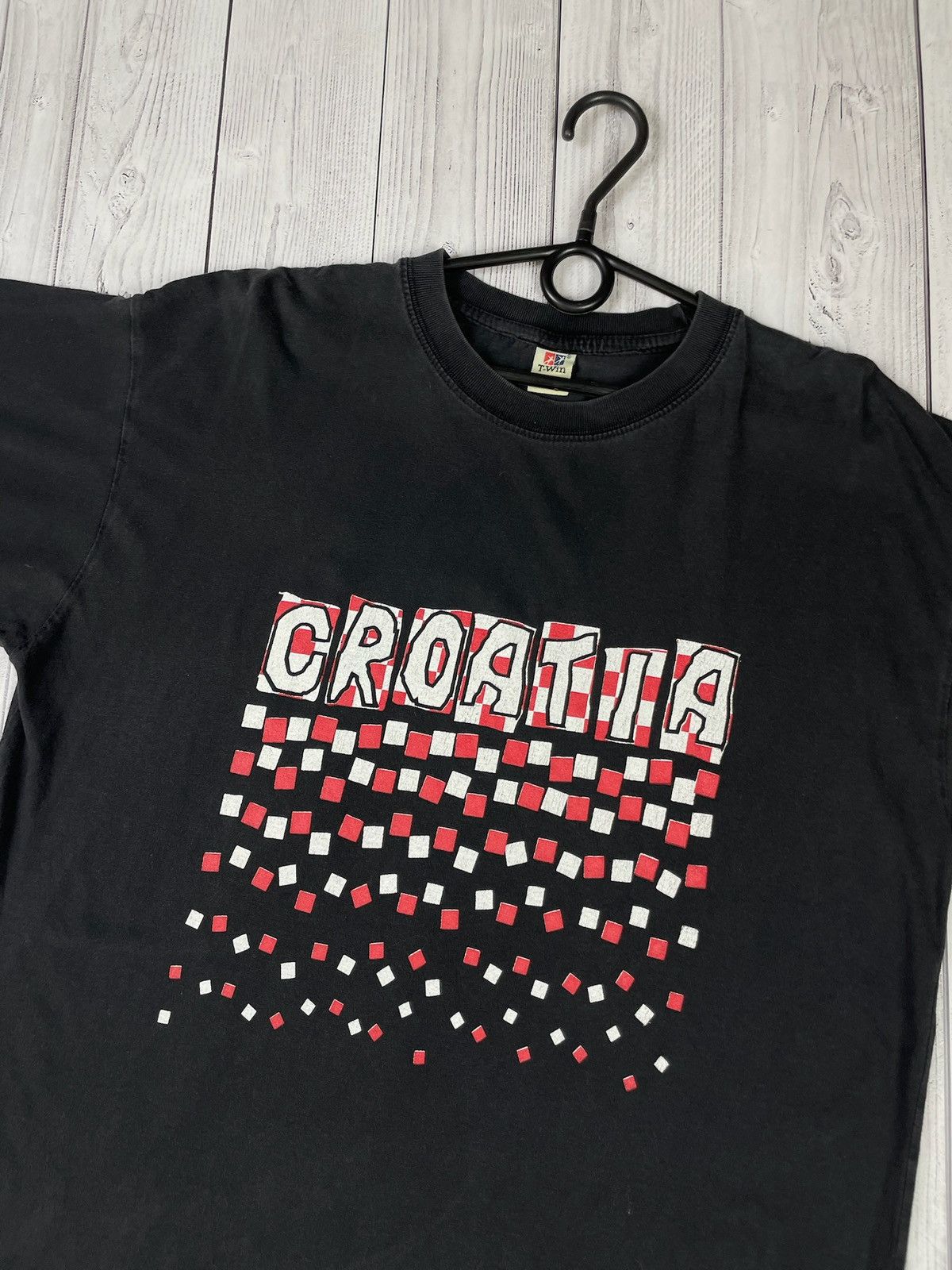Vintage Vintage Croatia soccer tee size M rare logo Size US M / EU 48-50 / 2 - 2 Thumbnail