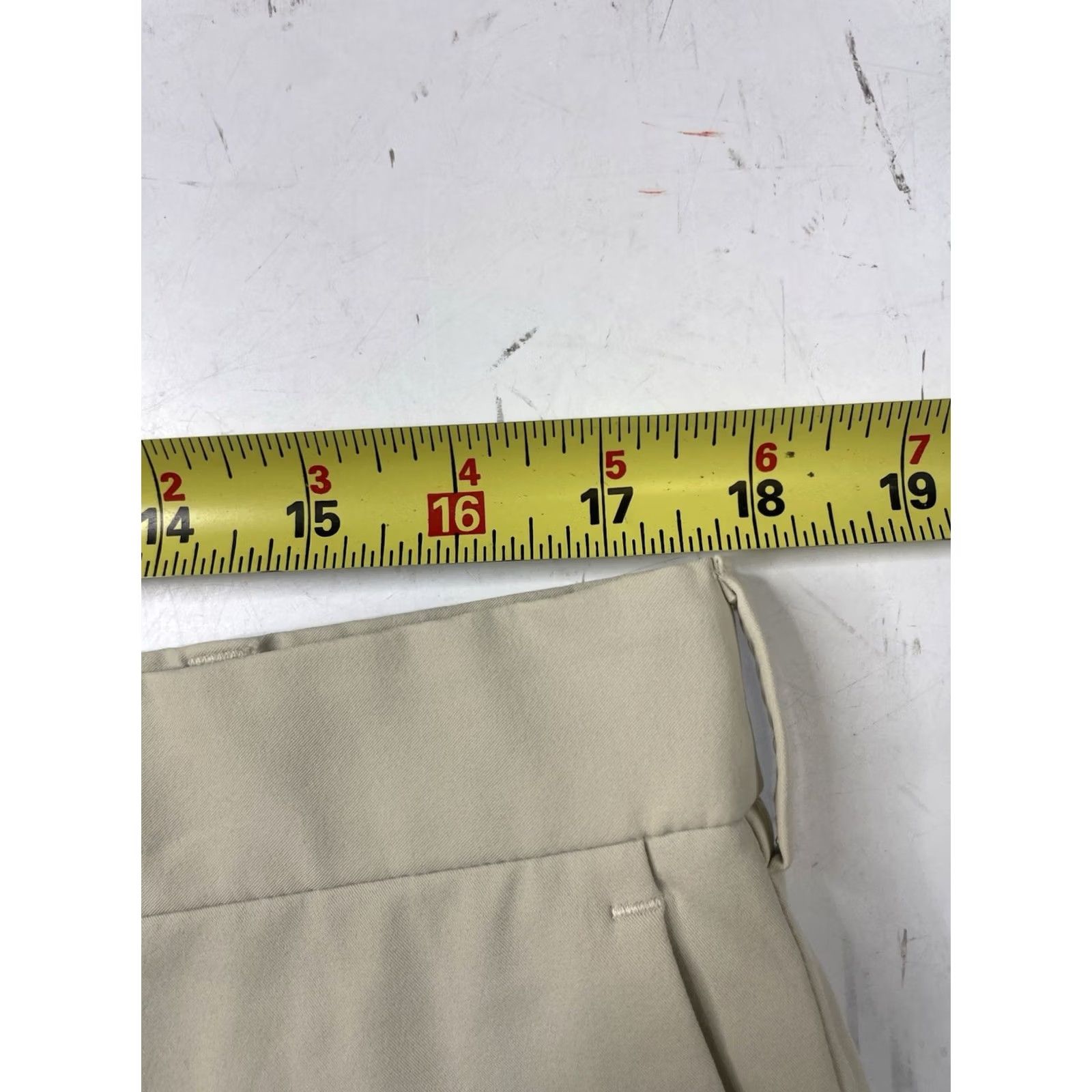 Peter Millar Peter Millar Golf Chino Shorts Mens 36 Beige Performance Stretch Size US 36 / EU 52 - 7 Thumbnail