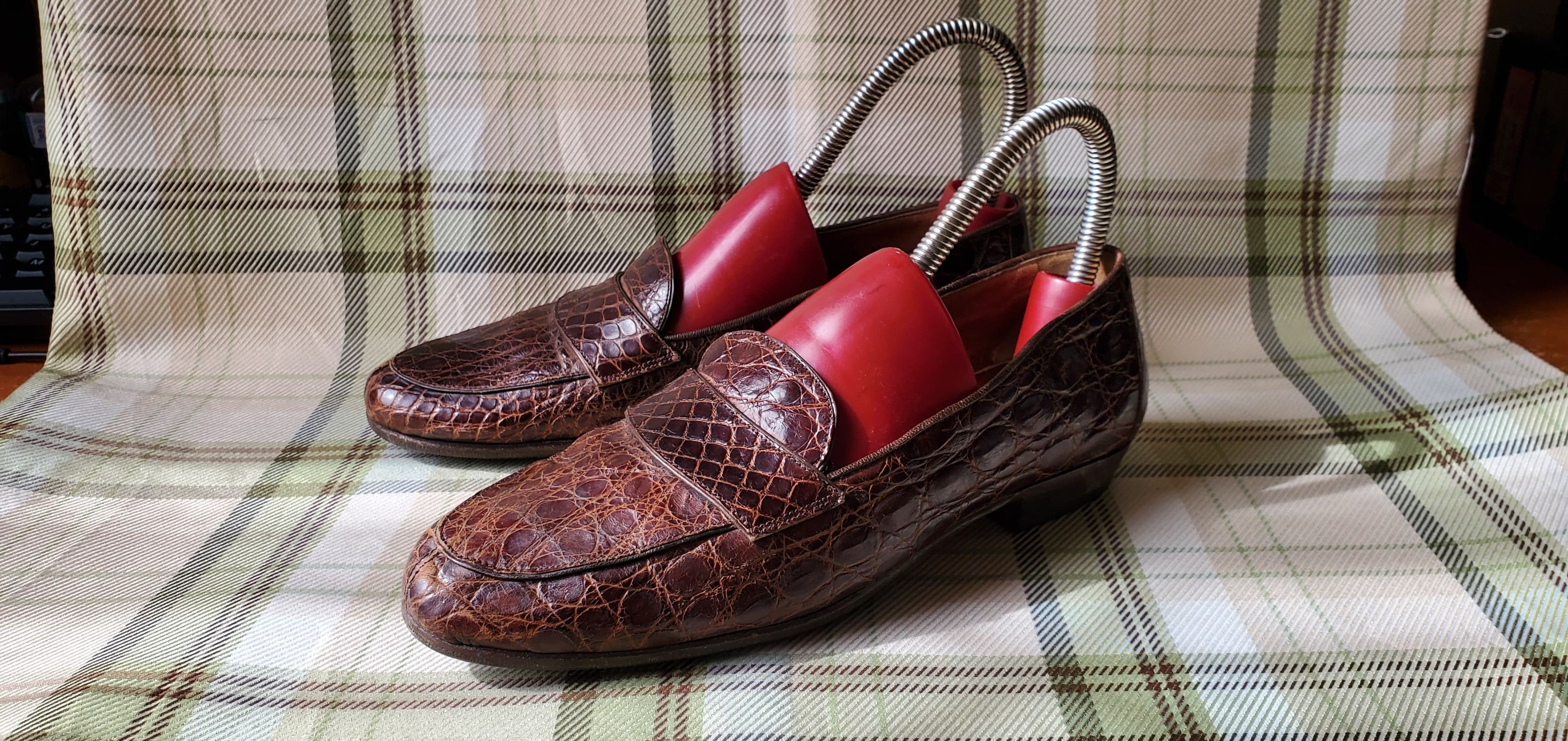 Church's Church's Brown Crocodile Loafers Size US 7 / IT 37 - 1 Thumbnail