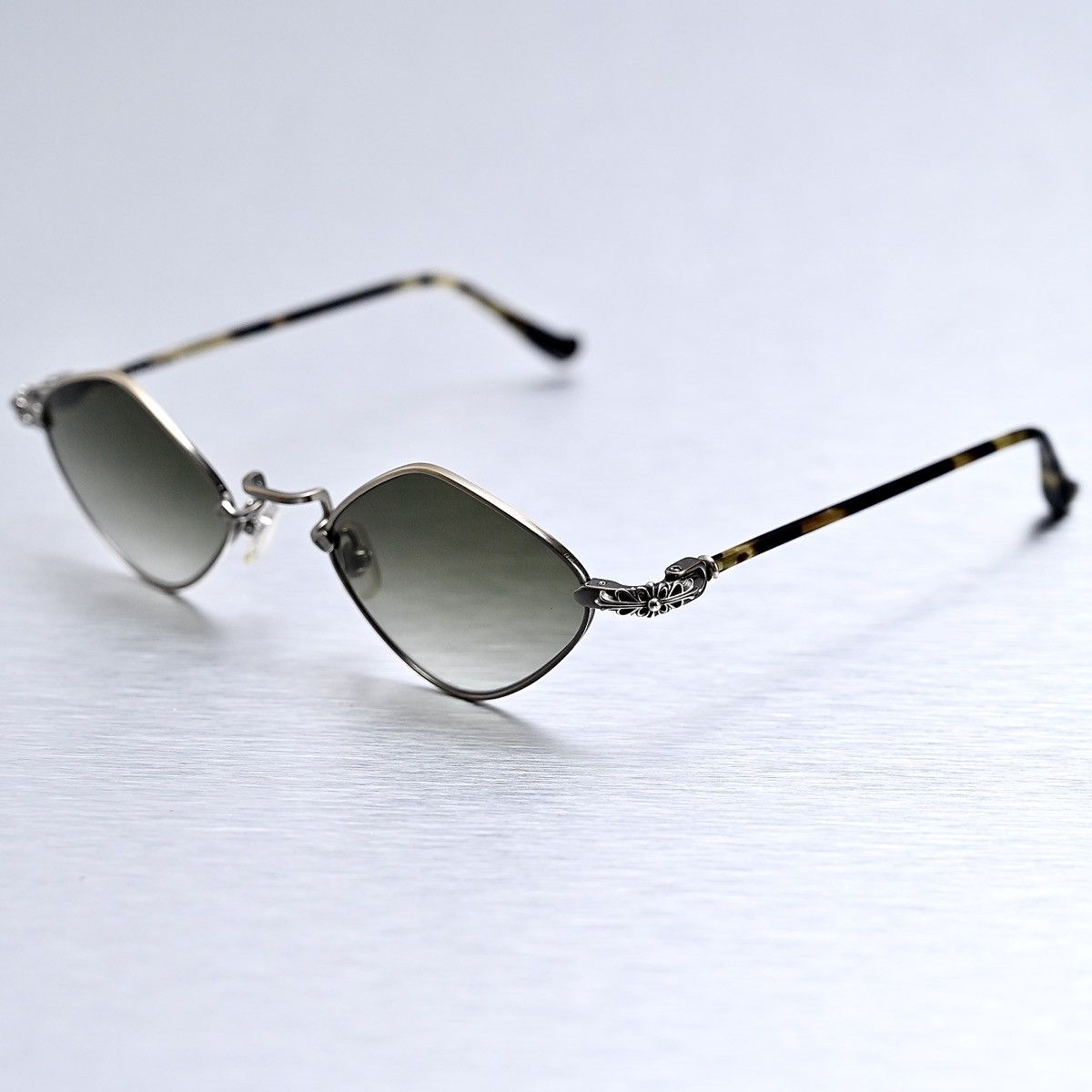Chrome Hearts CHROME HEARTS DIAMOND DOG SUNGLASSES Size ONE SIZE - 2 Thumbnail