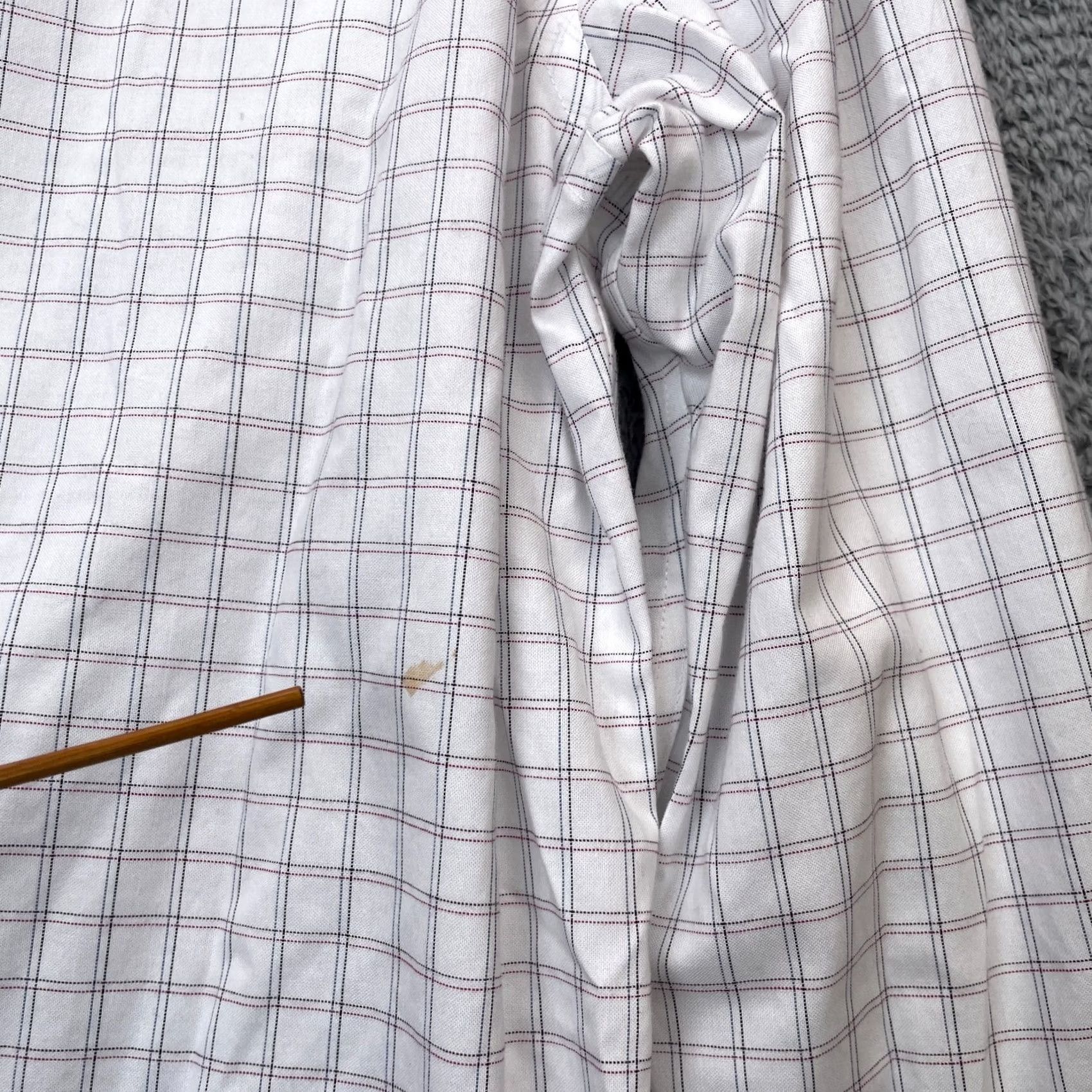Banana Republic VINTAGE Banana Republic Shirt Mens Medium White Plaid Non Iron Standard Fit Button Up Size US M / EU 48-50 / 2 - 6 Thumbnail