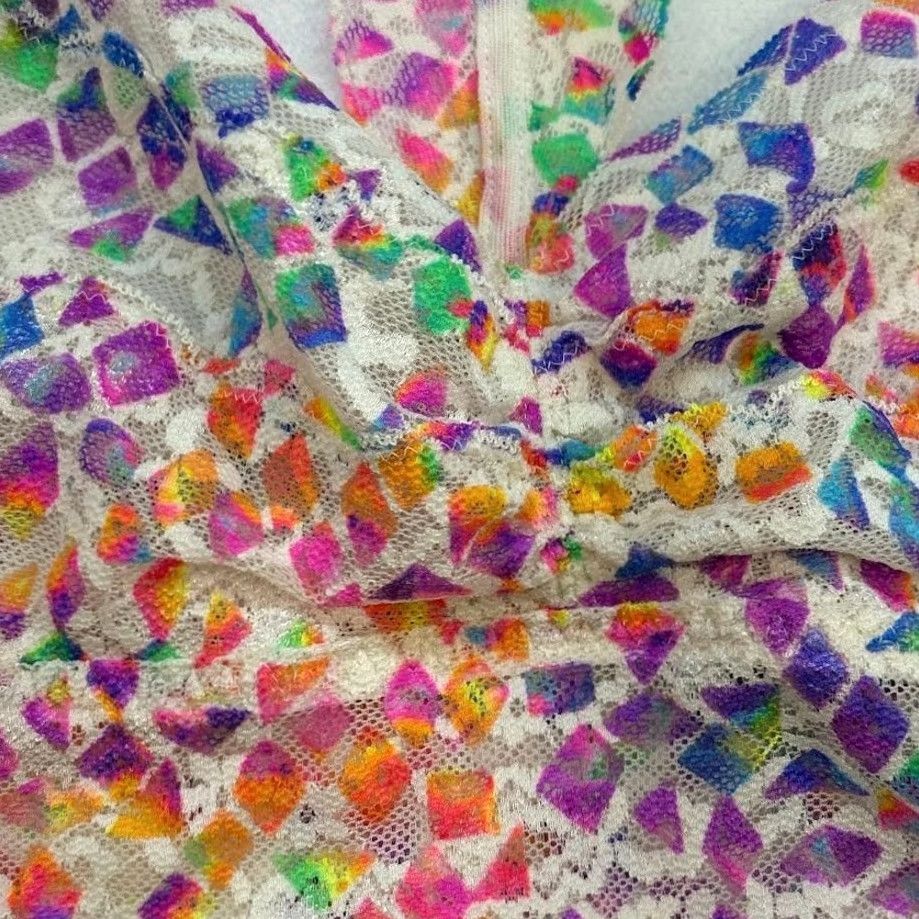 Victoria's Secret VINTAGE VS PINK Bralette Lace Racerback Sheer Neon Y2K Festival Lingerie Size M Womens Bralette Wireless Lace Semi-Sheer Geometric Pattern White Size ONE SIZE - 2 Thumbnail