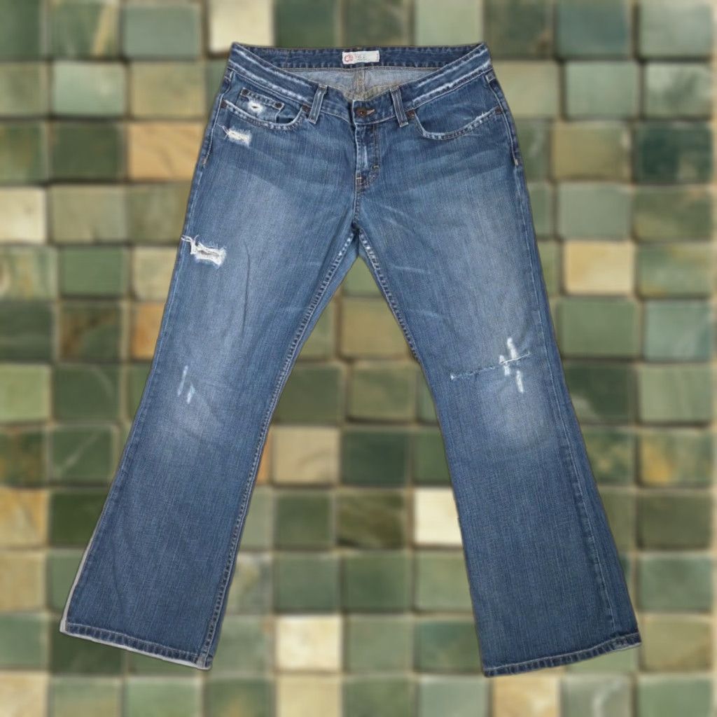 BKE BKE Denim Jeans Womens Boot Cut 31 29.5 Star 18 Distressed Belt Zipper Pocket 5-Pocket Blue Cotton Denim Regular Size Type Regular Womens Size 24" / US 00 / IT 34 - 1 Thumbnail