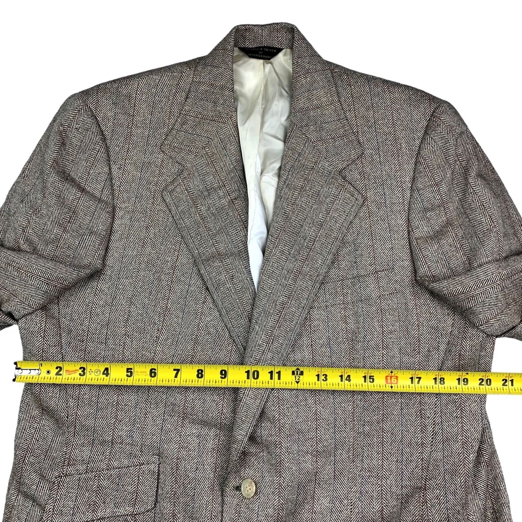 Southwick VINTAGE Southwick Blazer Jacket Men Tweed 2-Button Brown Beige Herringbone 42 R USA Womens Mens girls Size 42R - 7 Thumbnail