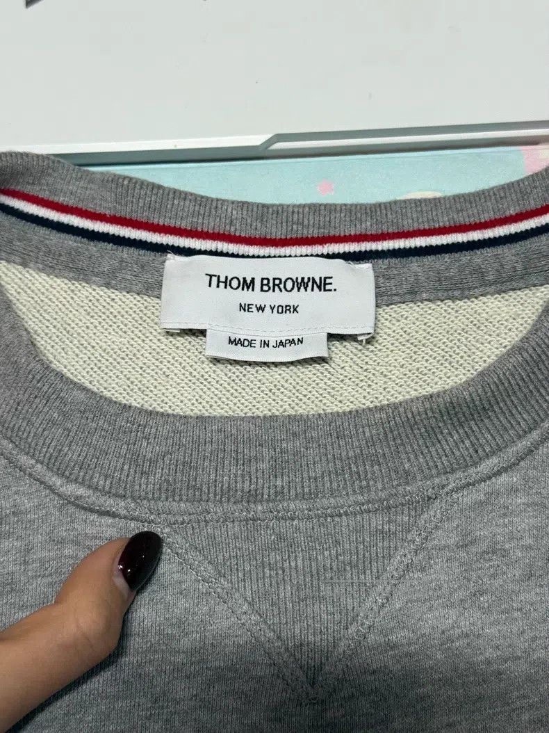 Thom Browne Thom Browne Classic Crewneck Sweatshirt Gray Size US XL / EU 56 / 4 - 3 Thumbnail