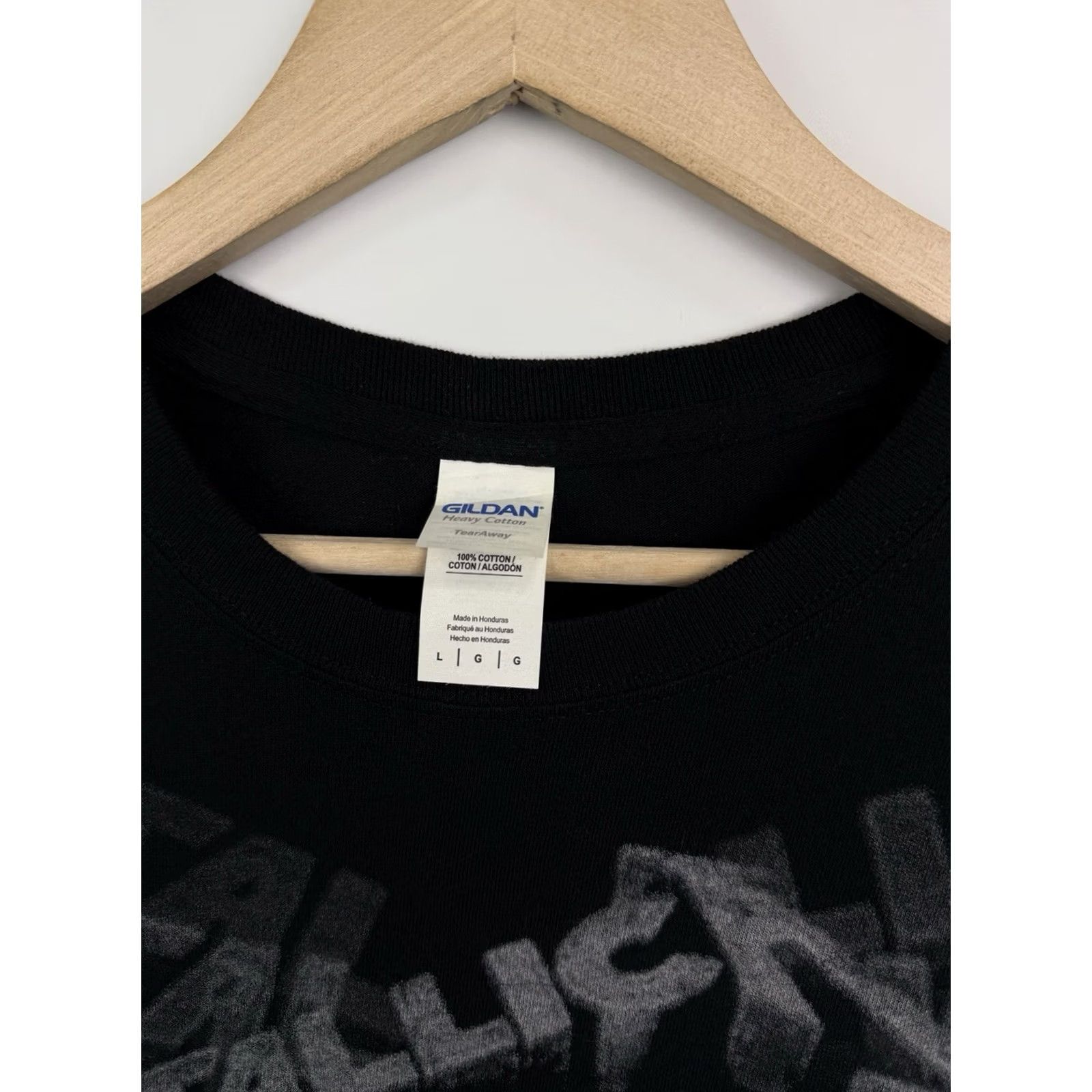 Gildan VINTAGE Metallica The Black Album Rock Bend T-Shirt Rare Size L Men Black Gildan Rock Mens T-Shirt Size US L / EU 52-54 / 3 - 7 Thumbnail