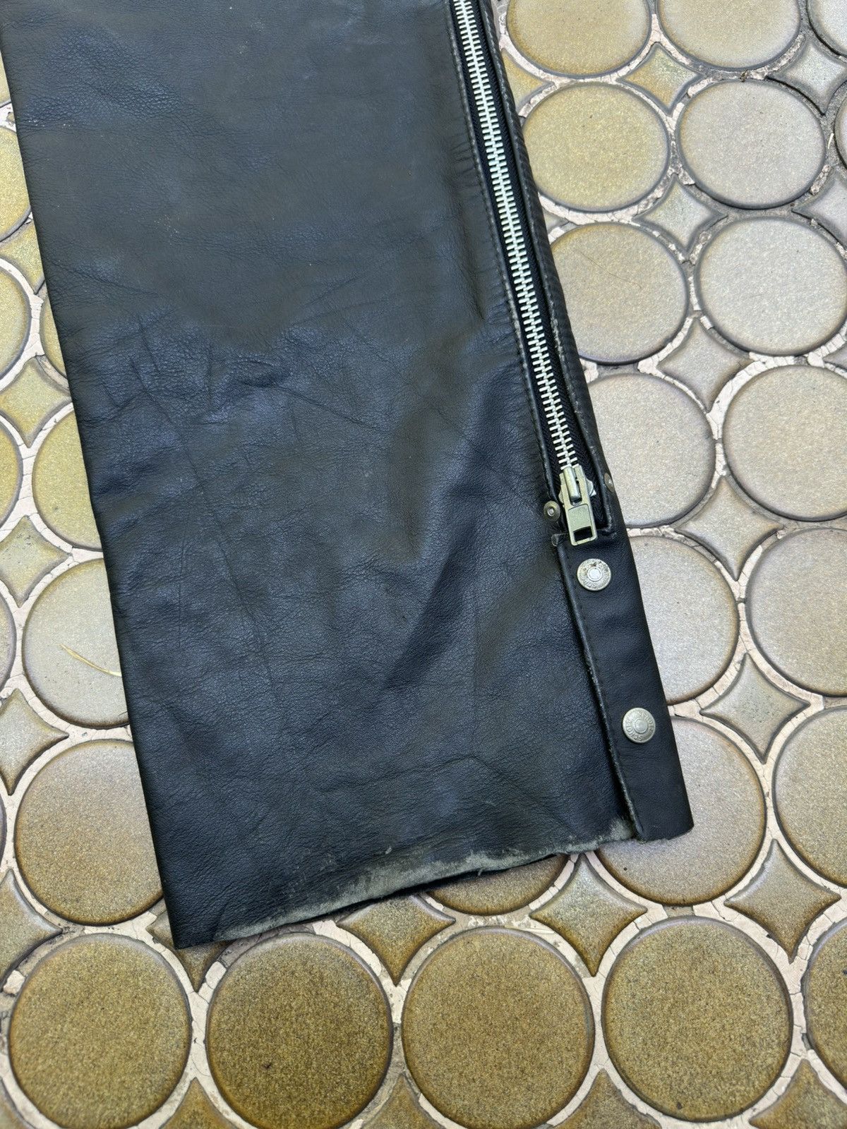 Schott Schott Black Leather Chaps Size 40 - 8 Thumbnail