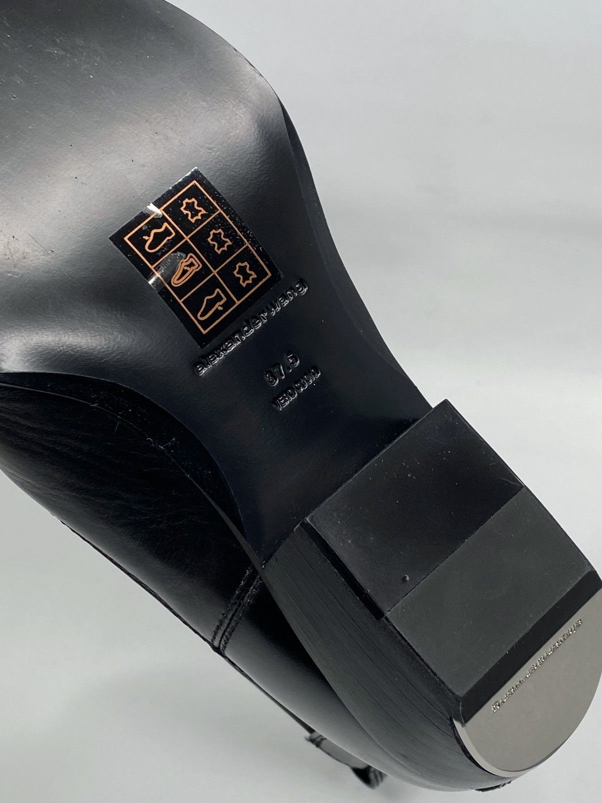 Alexander Wang Alexander Wang Slick Pointed Toe Chelsea Boot size 37.5 Size US 7.5 / IT 37.5 - 13 Thumbnail
