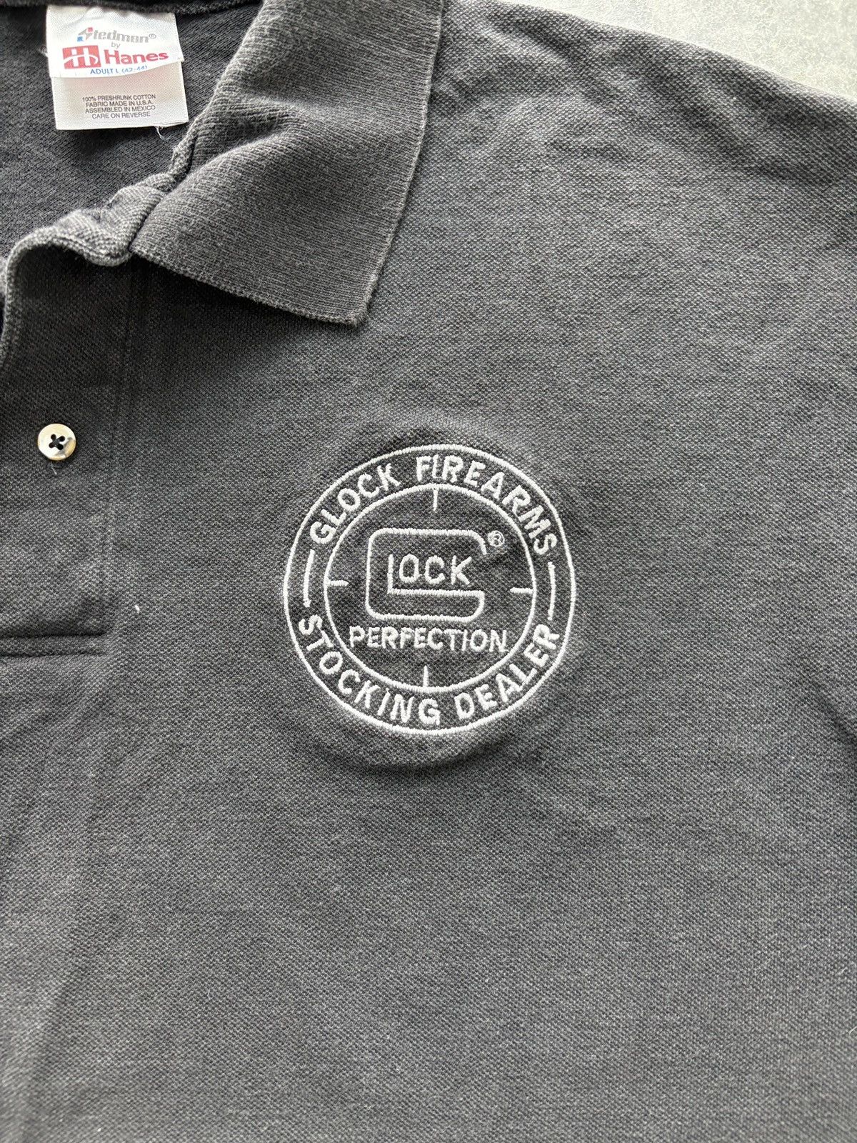 Vintage Vintage 90s Glock Firearms Polo Shirt Faded Black Size US L / EU 52-54 / 3 - 3 Thumbnail
