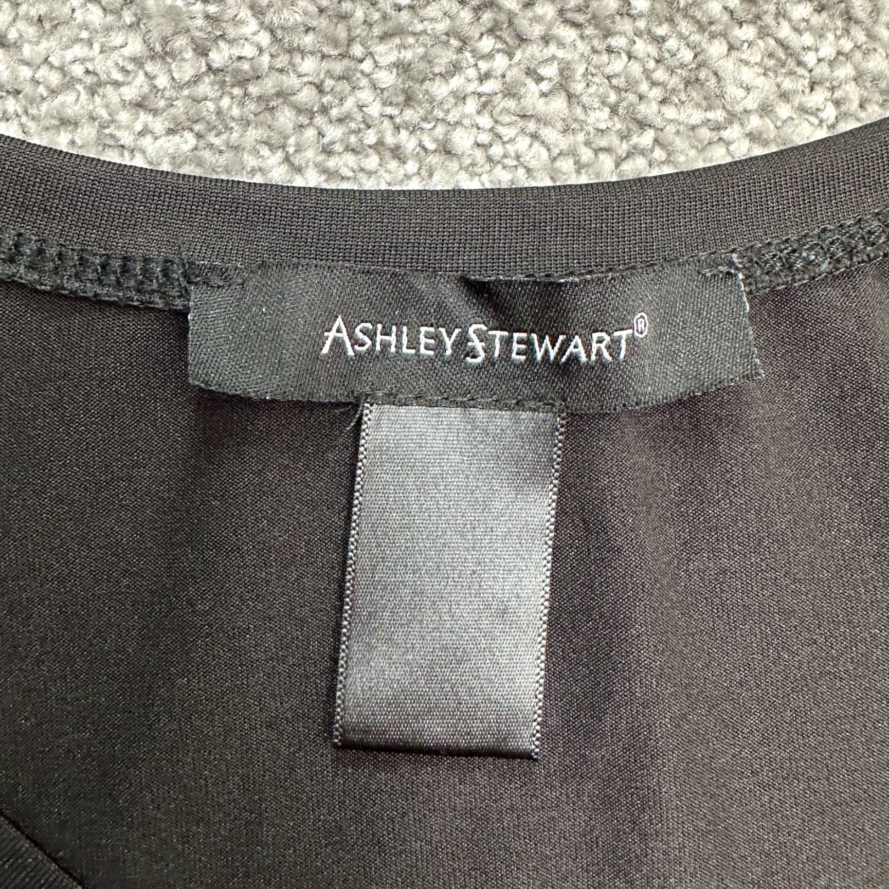 Vintage **Ashley Stewart Black Tank Top Women Plus Size 14/16 Stretch** User: **Ashley Stewart Women Plus Size 14/16 Black Stretch Tank Top** Size XL / US 12-14 / IT 48-50 - 4 Thumbnail