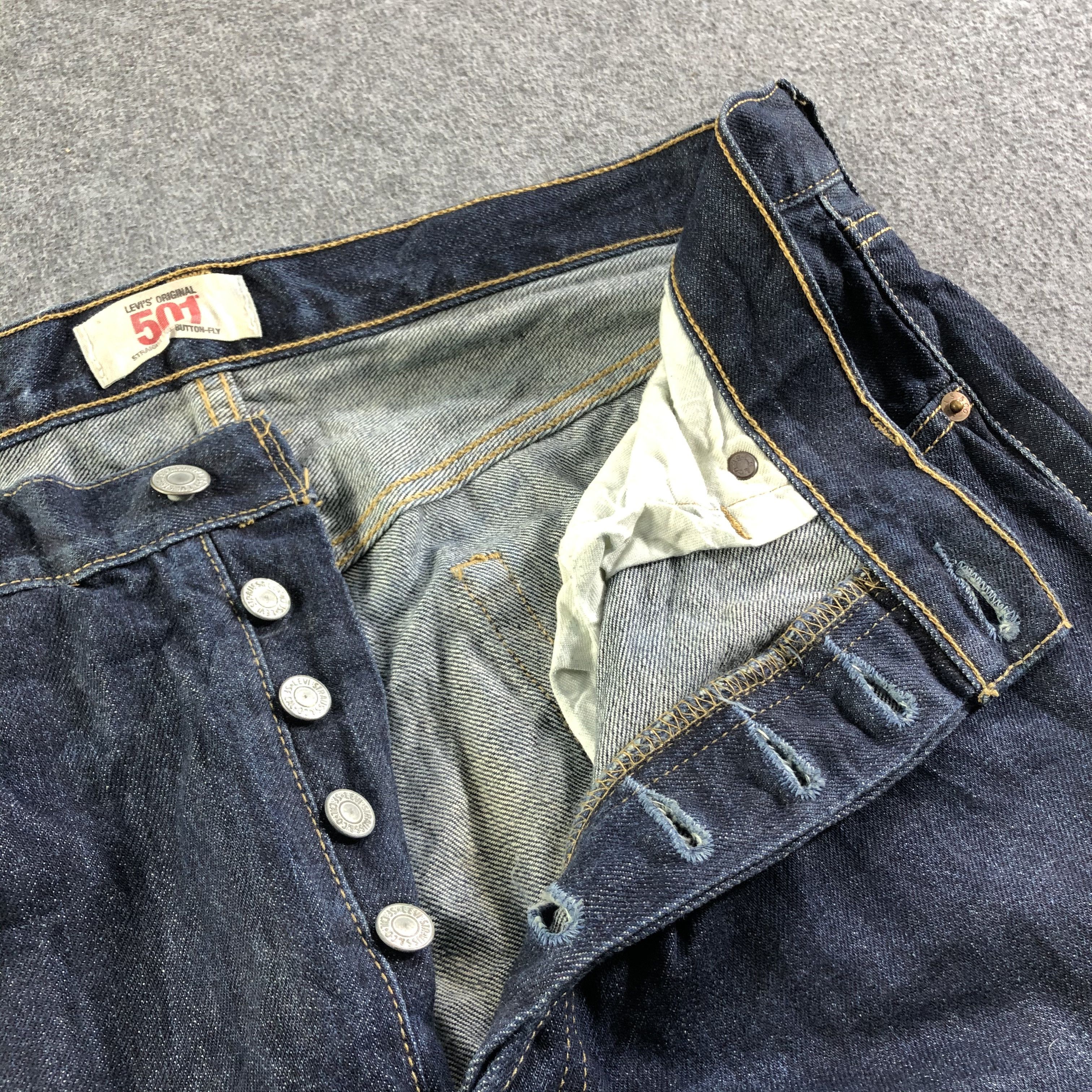 Levi's Vintage Blue Wash Levis 501 Jeans-J3986 Size US 36 / EU 52 - 9 Thumbnail