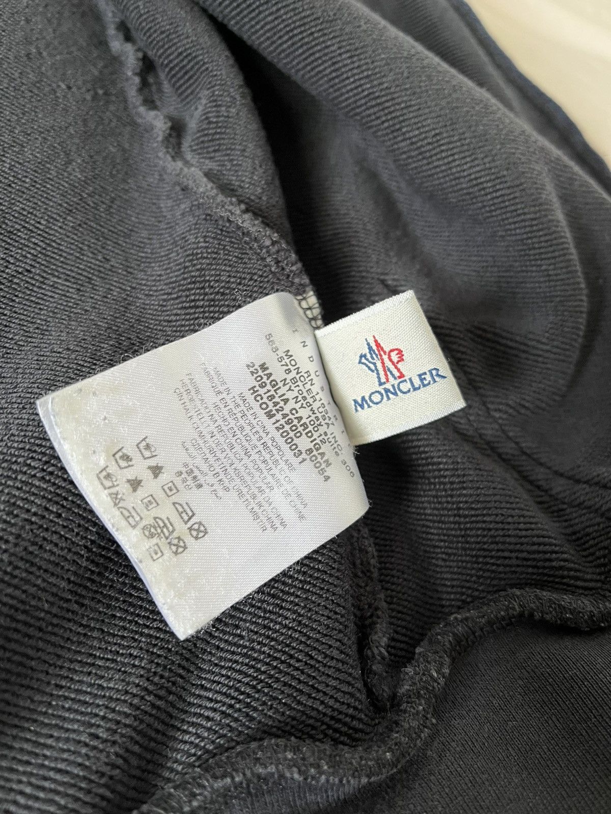 Moncler Moncler Zip Up Hoodie Size US L / EU 52-54 / 3 - 9 Thumbnail