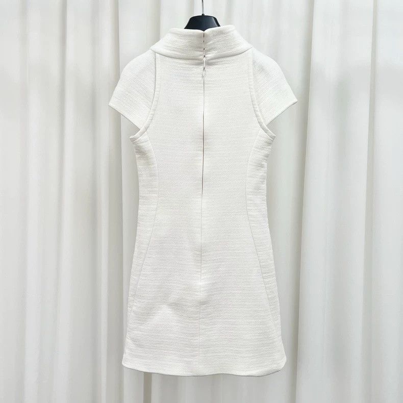 Chanel Chanel Full-print dress with white pearl inside Size XXS / US 00 / IT 34 - 2 Thumbnail