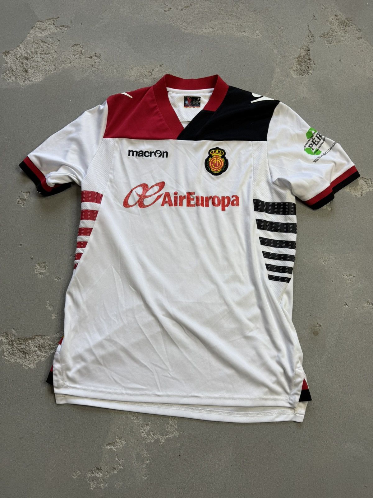 Designer × Macron Mallorca 2013-2014 away football jersey size L Size US L / EU 52-54 / 3 - 1 Thumbnail