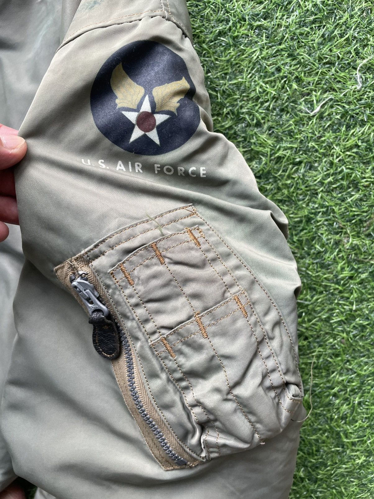 Buzz Rickson's BUZZ RICKSON’S MA-1 Bomber Flight Jacket Khaki /Olive-TOYO Size US L / EU 52-54 / 3 - 5 Thumbnail