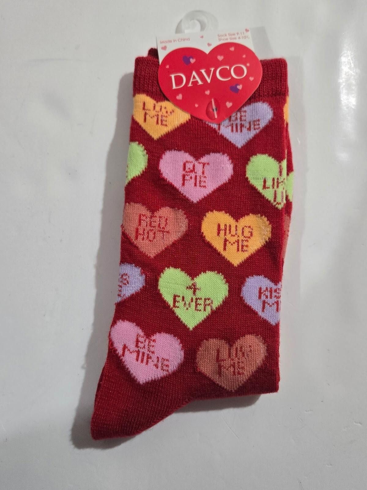 Designer Davco Women's Socks Red w/ Candy Hearts Valentine's Day NWT Size ONE SIZE - 1 Preview