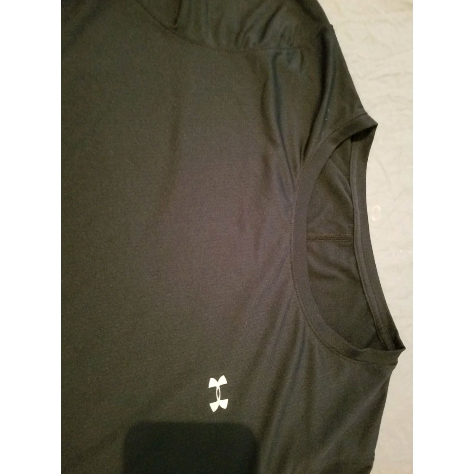 Under Armour Under Armour Shirt L Large Black Athletic Gym Workout Womens T-Shirt MS Athleticwear Size S / US 4 / IT 40 - 2 Thumbnail