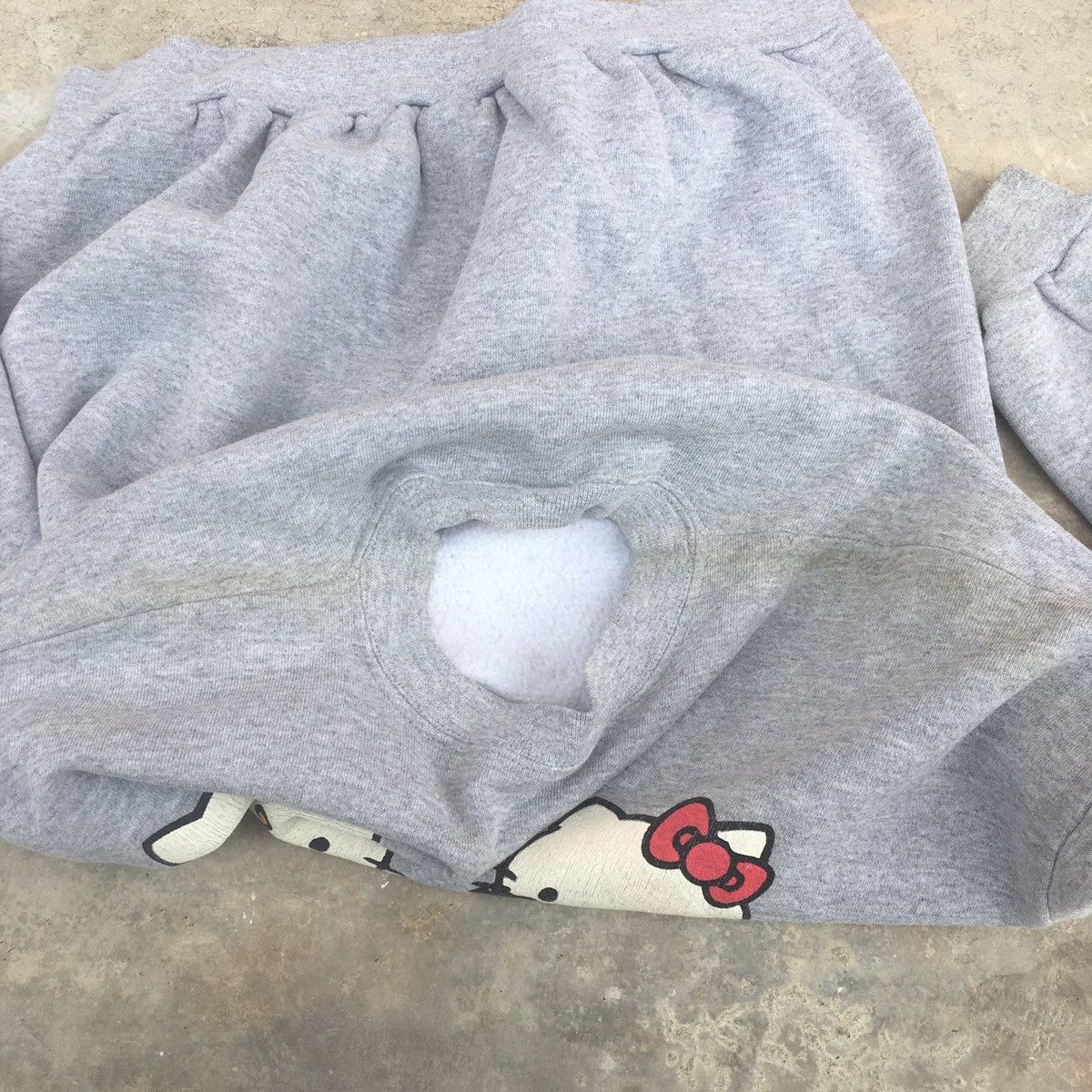 Cartoon Network × Vintage Vintage Hello Kitty Sweatshirt Size M / US 6-8 / IT 42-44 - 6 Thumbnail