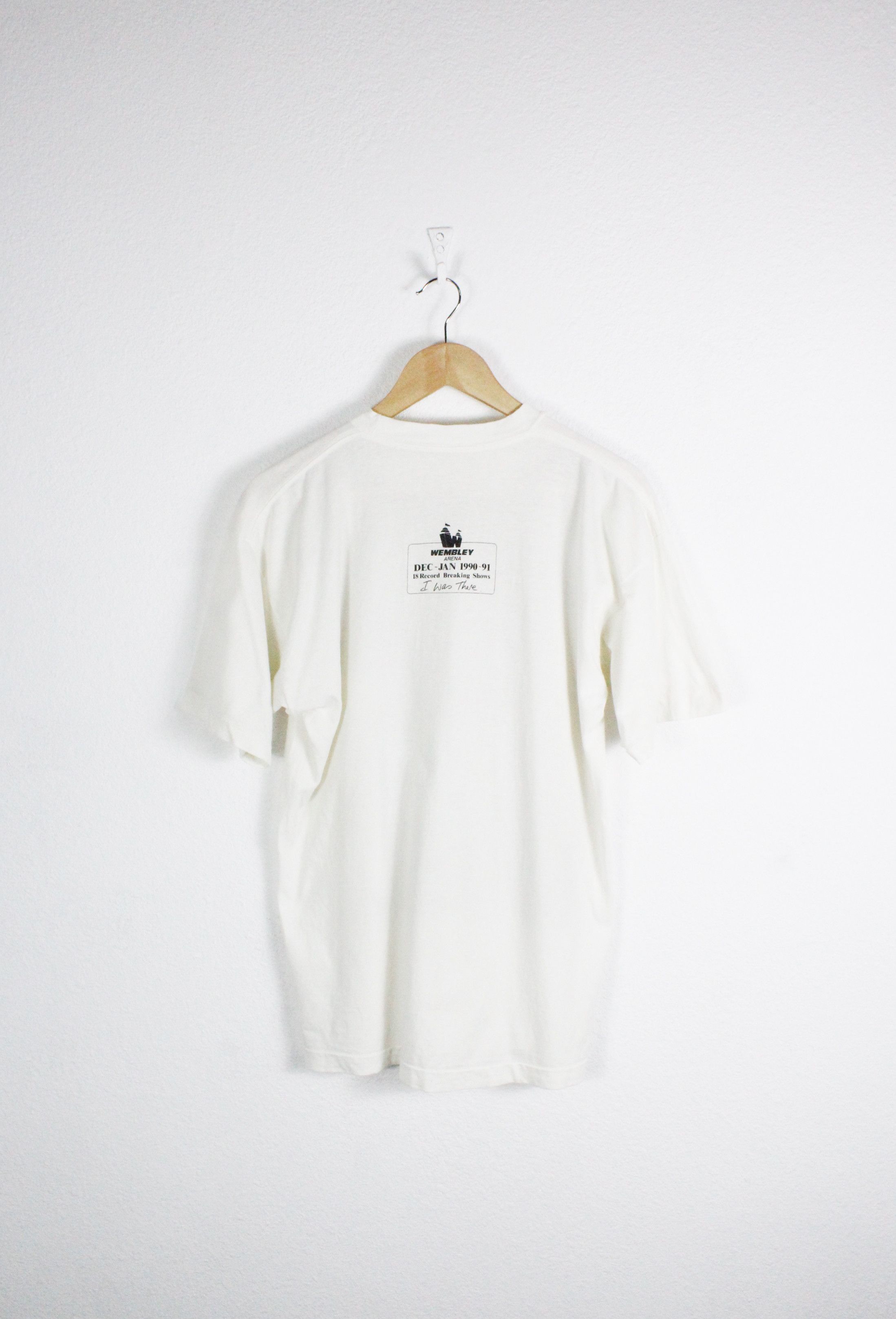 Band Tees × Vintage Vintage 1990 Cliff Richard Wembley Arena Photo T-shirt Tee Size US L / EU 52-54 / 3 - 4 Thumbnail