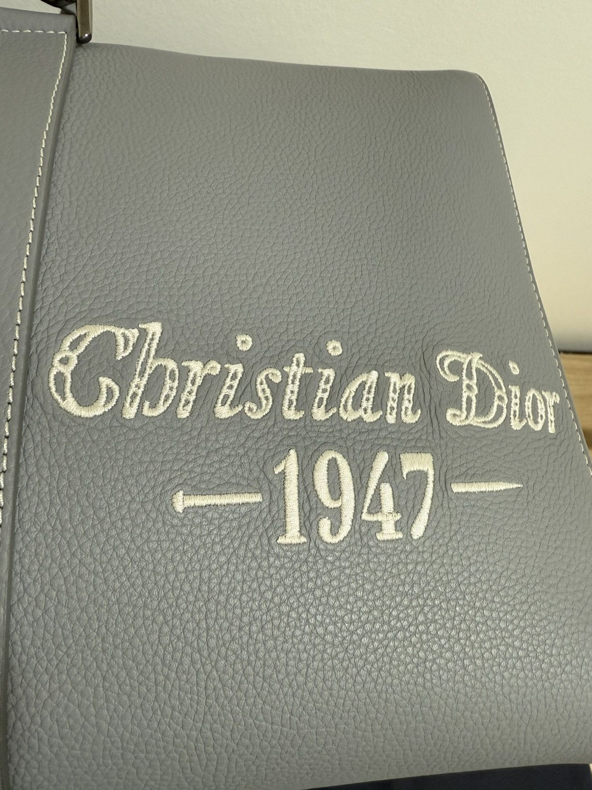 Birkenstock × Dior Dior by Birkenstock 1947 Signature Lingot 50 Duffle Bag NEW Size ONE SIZE - 8 Thumbnail