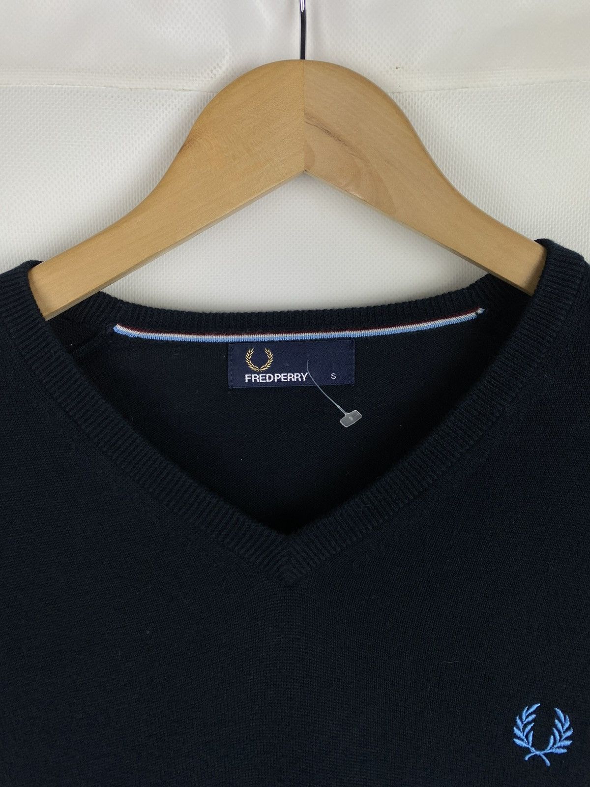 Fred Perry Fred Perry men’s v-neck cotton sweater pullover size S Size US S / EU 44-46 / 1 - 8 Thumbnail