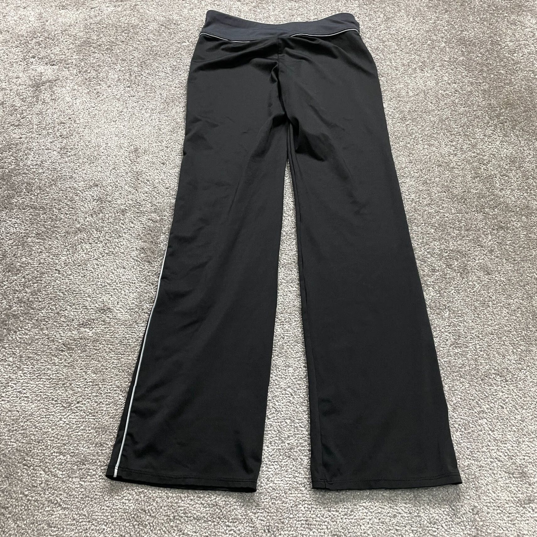 Old Navy VINTAGE Old Navy Go Out Wide Leg Leggings Pants Womens XS Black Active Athleisure 29x32 Size 26" / US 2 / IT 38 - 2 Thumbnail
