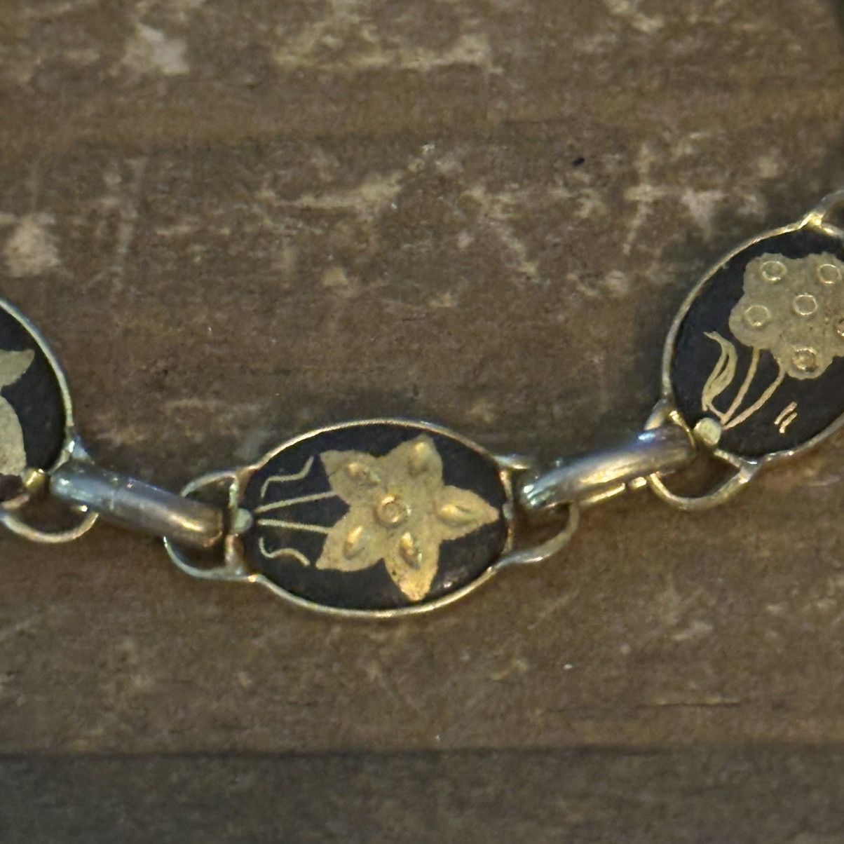 Vintage Vintage floral damascene bracelet Size ONE SIZE - 6 Thumbnail