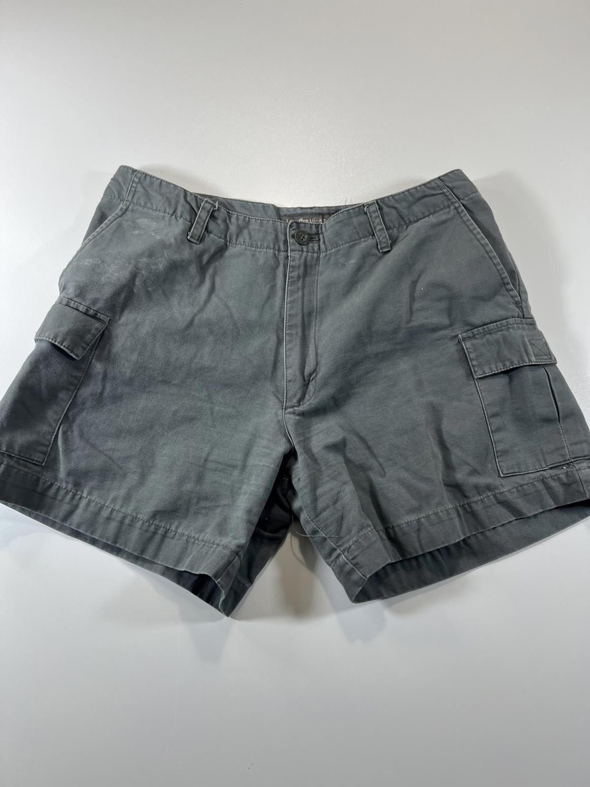Old Navy Vintage Levi’s Men's Gray Cargo Shorts Size 33 Size US 31 - 1 Thumbnail