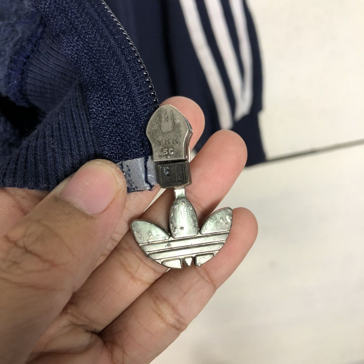 Adidas 🔥VINTAGE ZIPPER HOODIE JACKET ADIDAS BIG LOGO BACK HIT Size US L / EU 52-54 / 3 - 19 Thumbnail