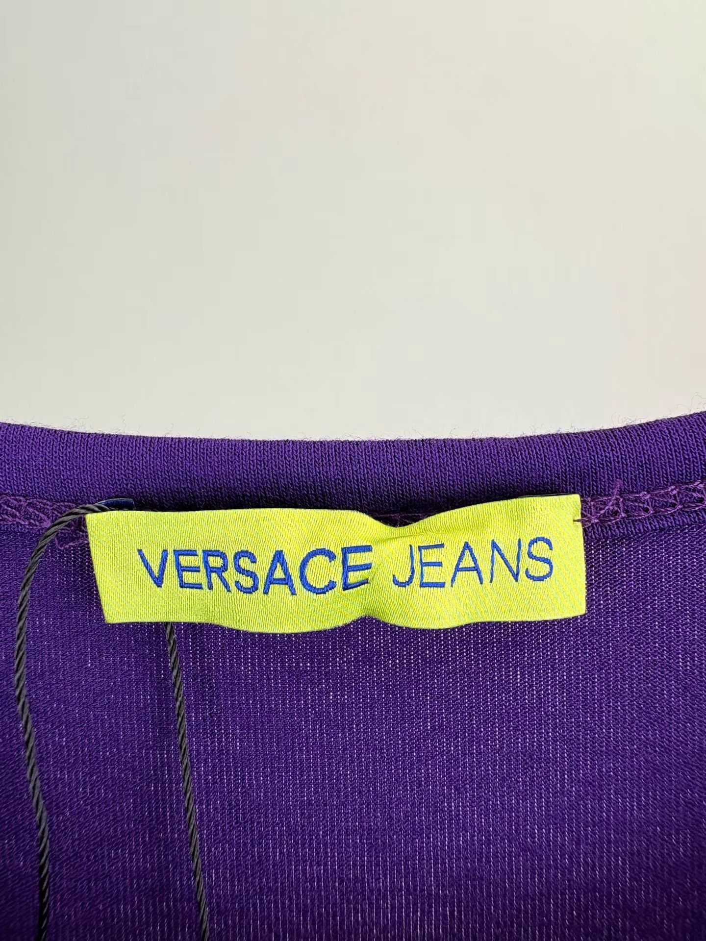 Versace VERSACE Purple Short Sleeve T-Shirt K1 Size M / US 6-8 / IT 42-44 - 4 Thumbnail