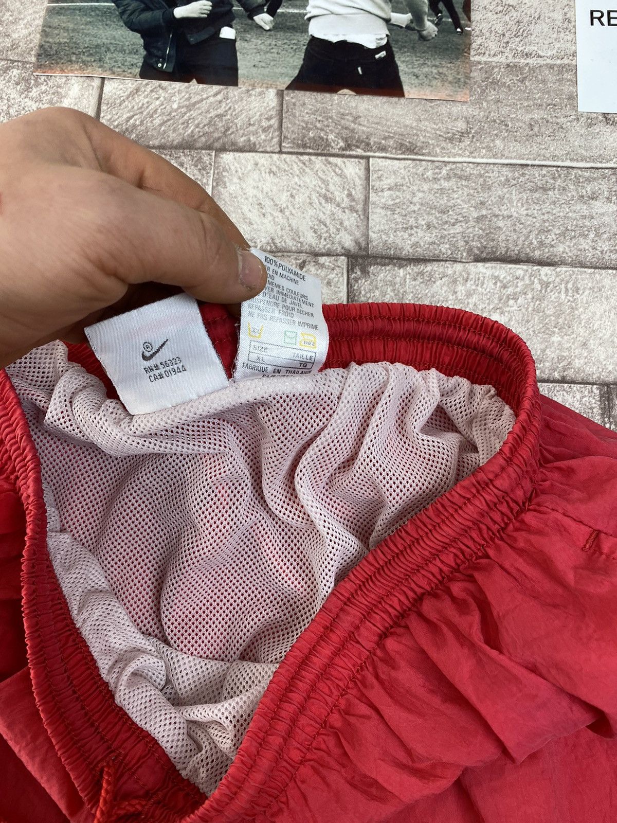 Nike × Vintage Vintage Nike Nylon Shorts 90s Big Logo Swoosh Men Red Size US 36 / EU 52 - 6 Thumbnail