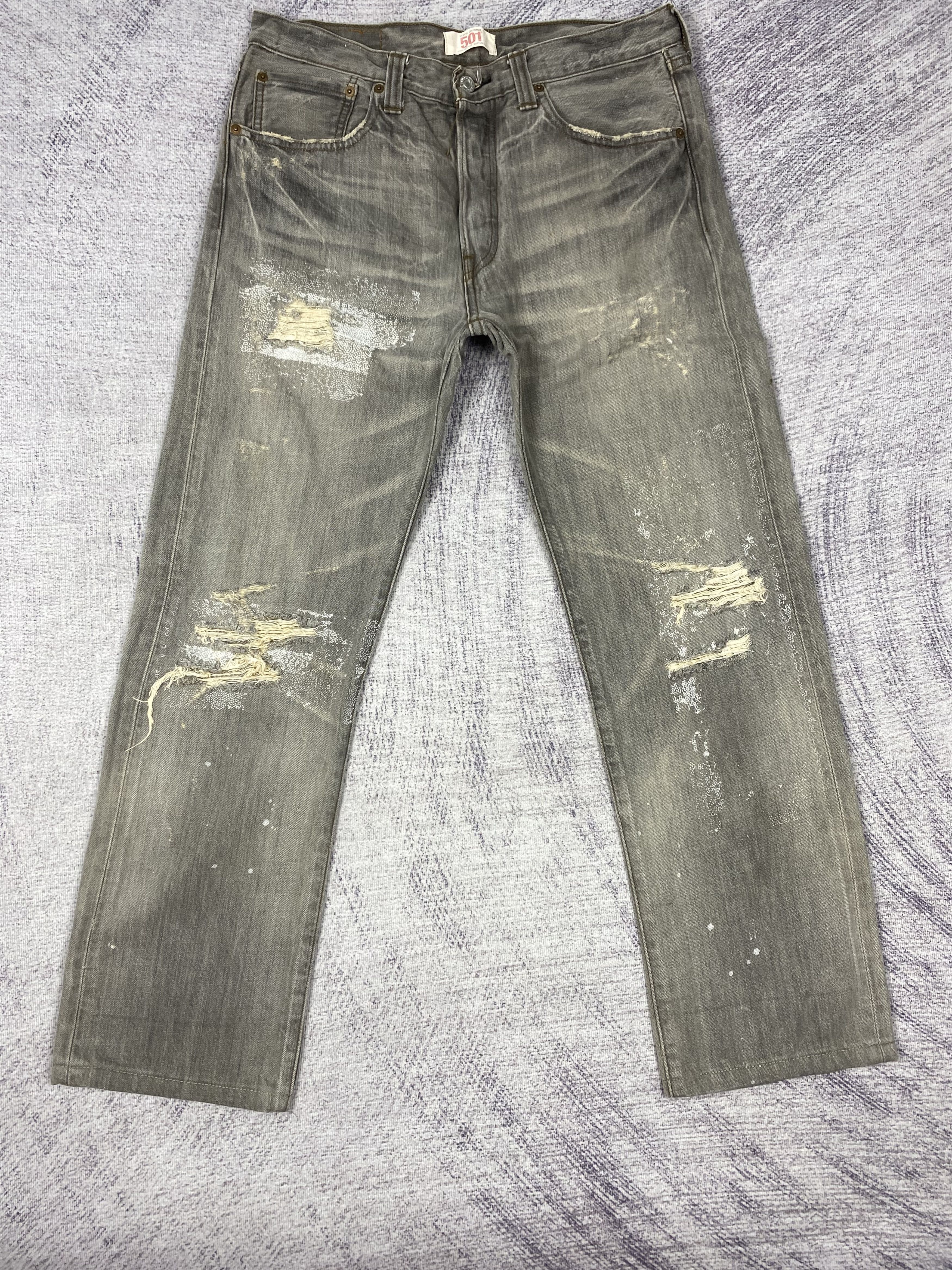 Levi's Vintage Levi's 501 Distressed Denim Jeans P0477 Size US 32 / EU 48 - 1 Thumbnail