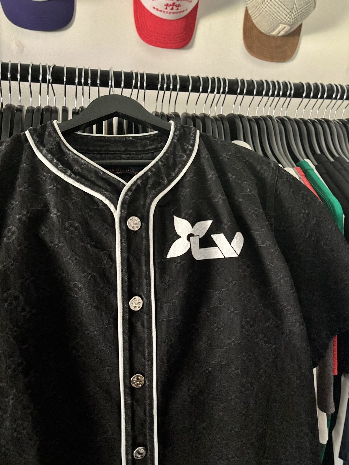 Louis Vuitton DENIM MONOGRAM BASEBALL JERSEY LV Size US L / EU 52-54 / 3 - 3 Thumbnail