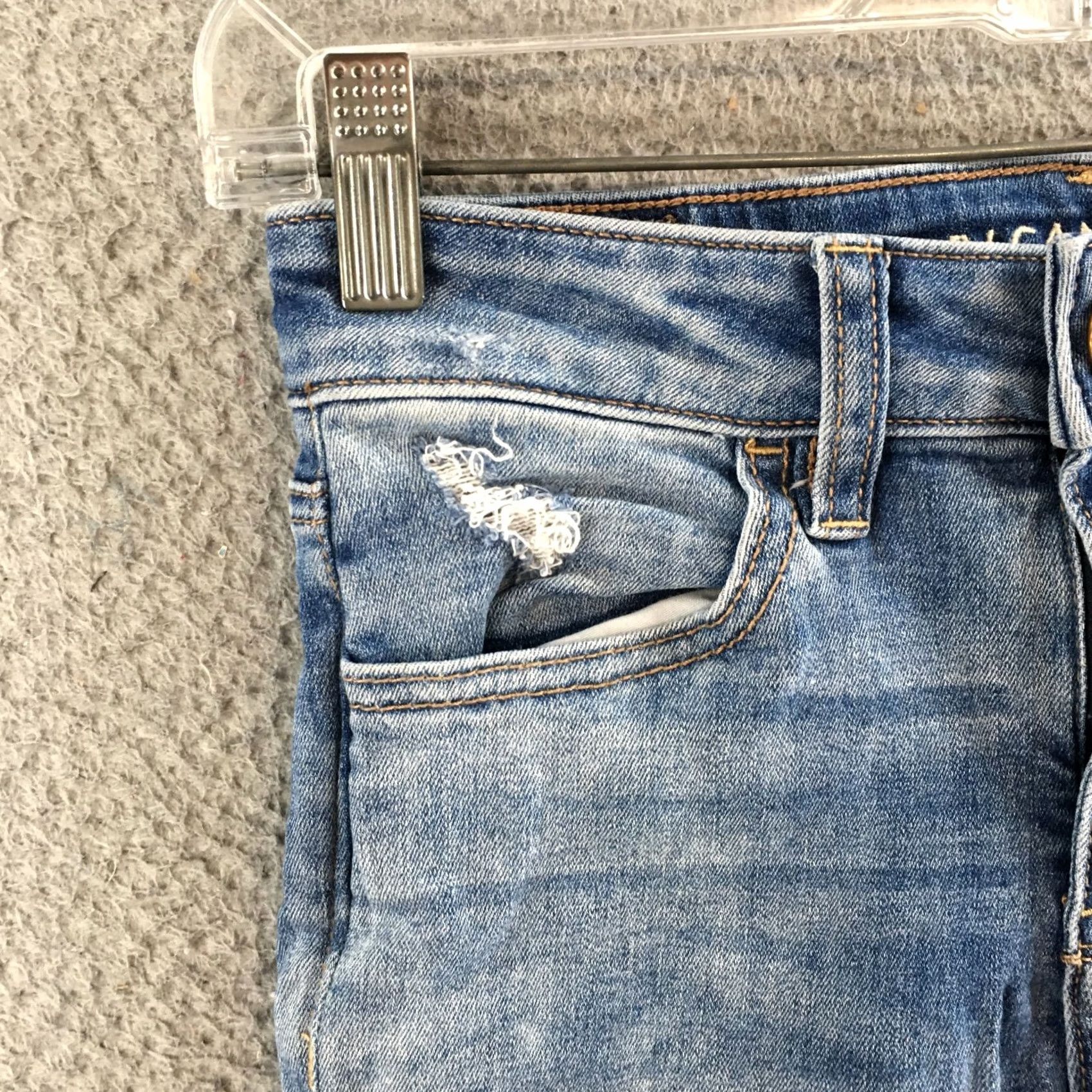 American Eagle Outfitters American Eagle Jeans Womens 00 Short Skinny Low Rise Zip Fly Distressed Blue Jeans Size 24" / US 00 / IT 34 - 3 Thumbnail
